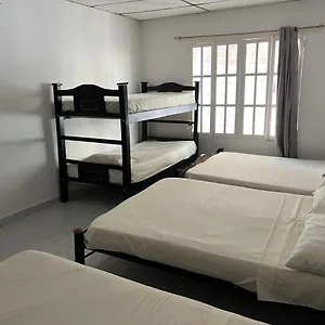 https://habitaciones-sencillas.santamartahotels.net
